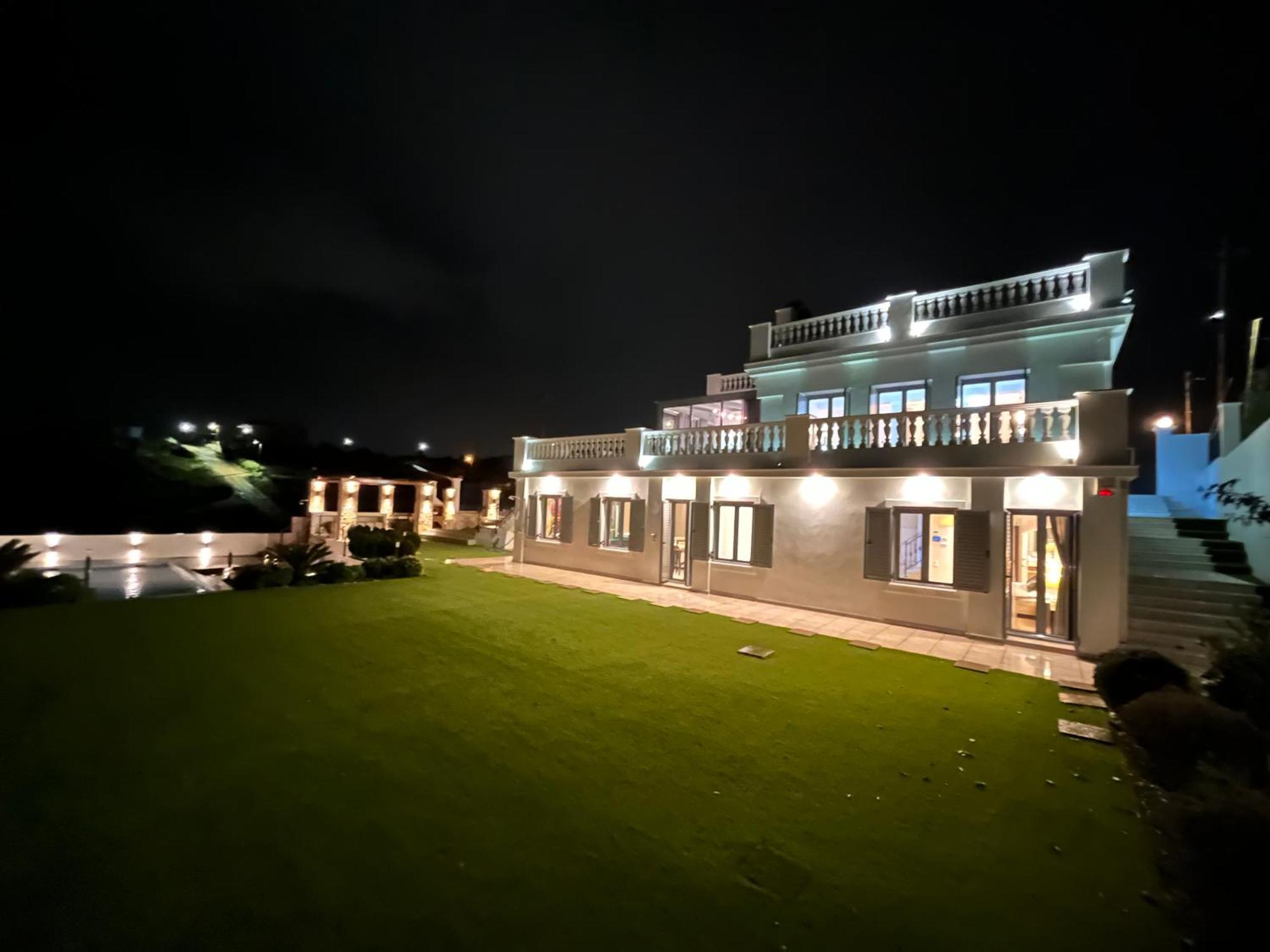 The White House Beach Villa Rafína Exterior foto